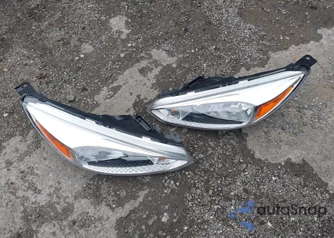 2018 Ford Focus Se из США, поврежденный, VIN 1FADP3K21JL238913